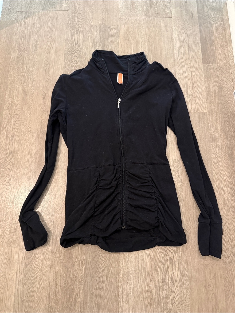 Lucy Activewear Black Zip-Front Ruched Long Sleeve Top